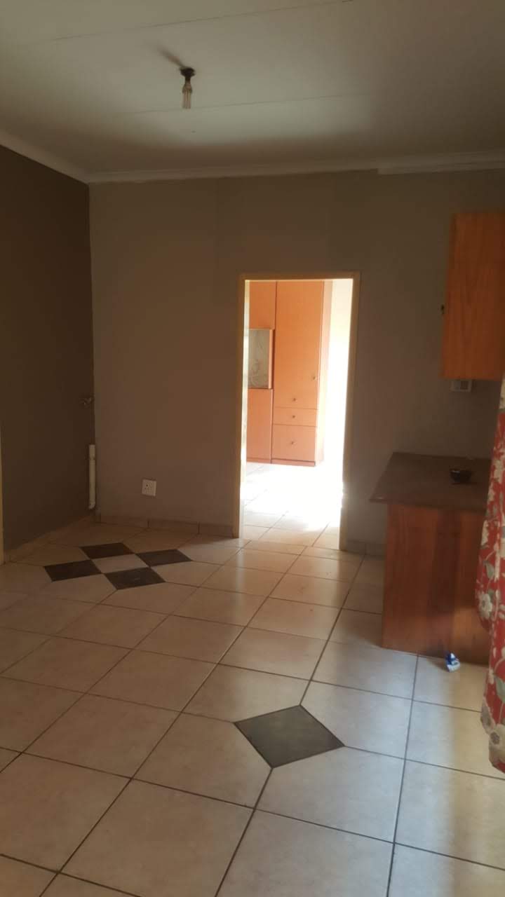 To Let 2 Bedroom Property for Rent in Vaalpark Free State